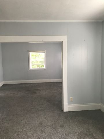 1243 Powers Ave  NW #1, Grand Rapids, MI 49504
