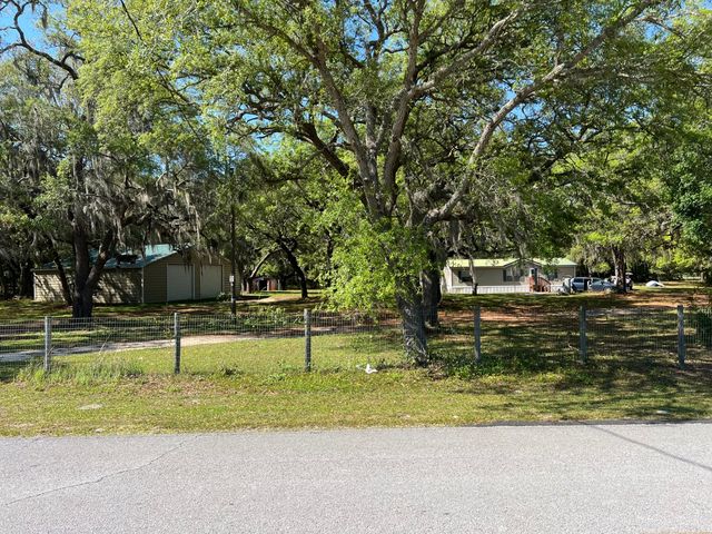 8851 NW 120th St, Chiefland, FL 32626