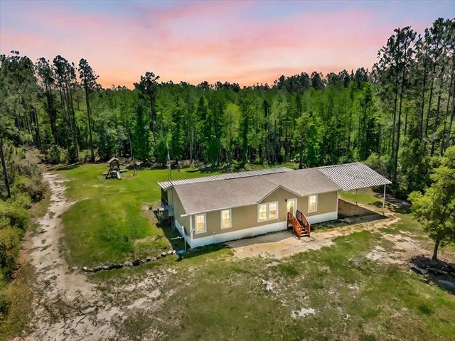 8191 NW 137th Ter, Chiefland, FL 32626