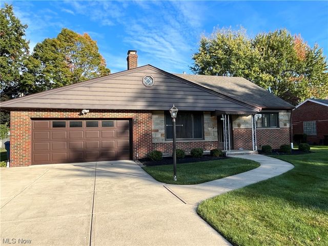 4449 W  Ranchview Ave, North Olmsted, OH 44070