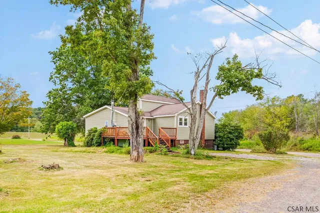 725 Grant Street Ext, Meyersdale, PA 15552