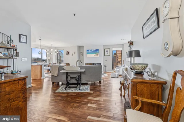 10 E  Lee St #1509, Baltimore, MD 21202