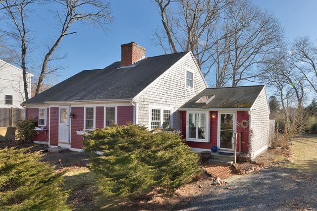 53 Monument Neck Road, Bourne, MA 02532