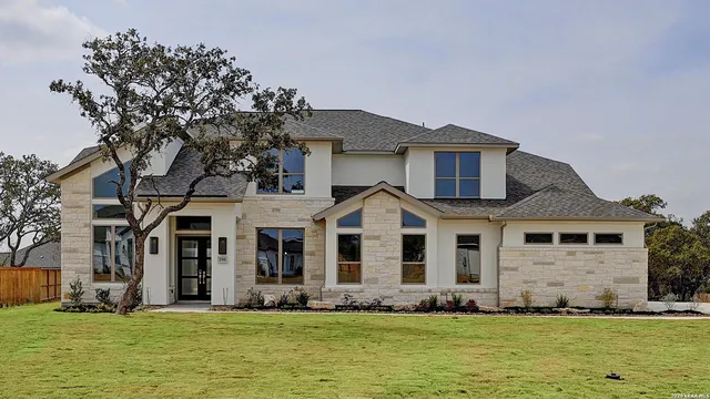 198 Gather Street, Castroville, TX 78009