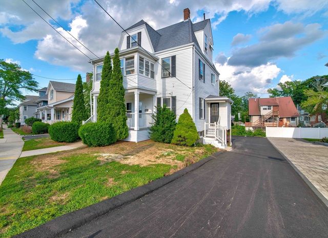9 Vassall St, Quincy, MA 02170