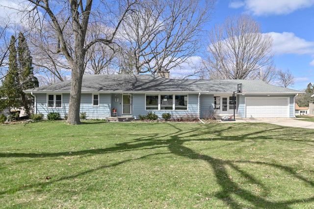 12040 West Potter ROAD, Wauwatosa, WI 53226