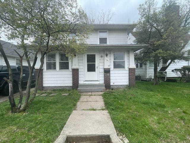 1141 N  College St, South Bend, IN 46628