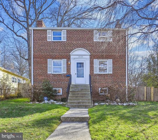 2604 Ross Rd, Chevy Chase, MD 20815