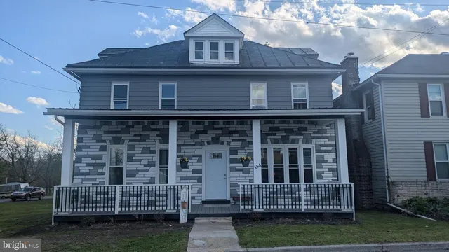 154 N  Main St, Milroy, PA 17063