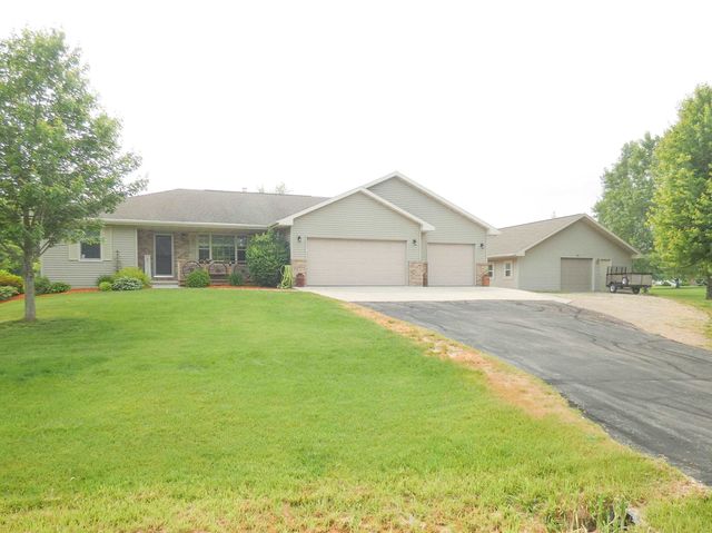 423 Glenview Way, Little Suamico, WI 54141
