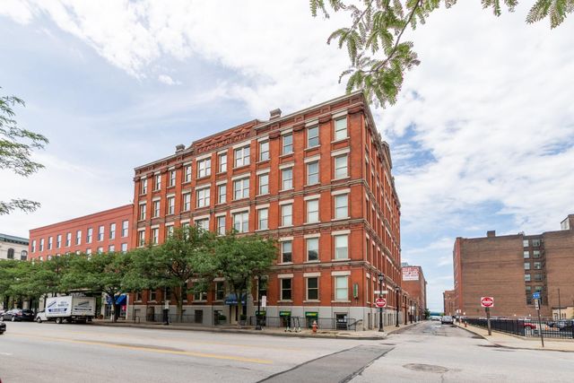 408 W  Saint Clair Ave #405, Cleveland, OH 44113