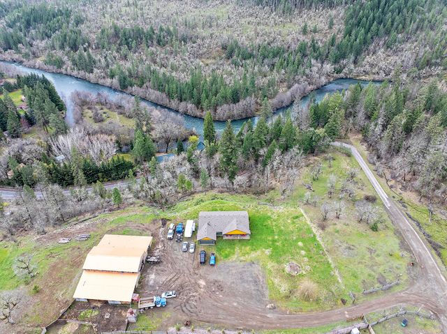 28981 Highway 62, Trail, OR 97541