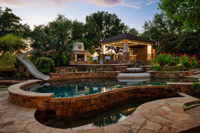 ●E.R.C. 78732 Homes For Sale & 78732 Real Estate - 125 Homes | Trulia