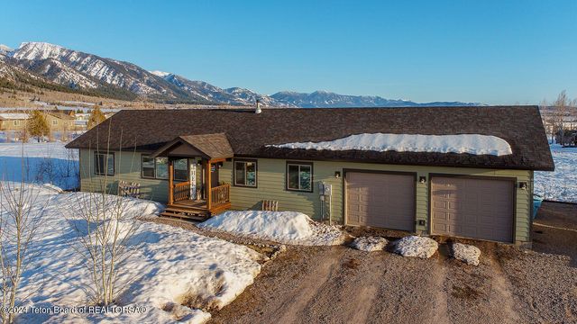 9 Custer Dr, Star Valley Ranch, WY 83127