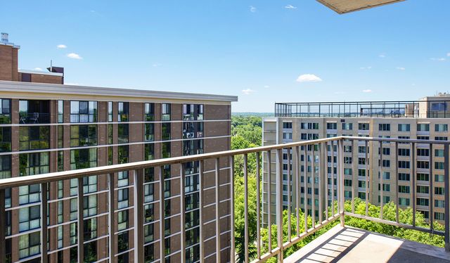 4615 N  Park Ave #1002, Chevy Chase, MD 20815