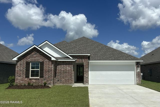 210 Crest Cove Dr, Maurice, LA 70555