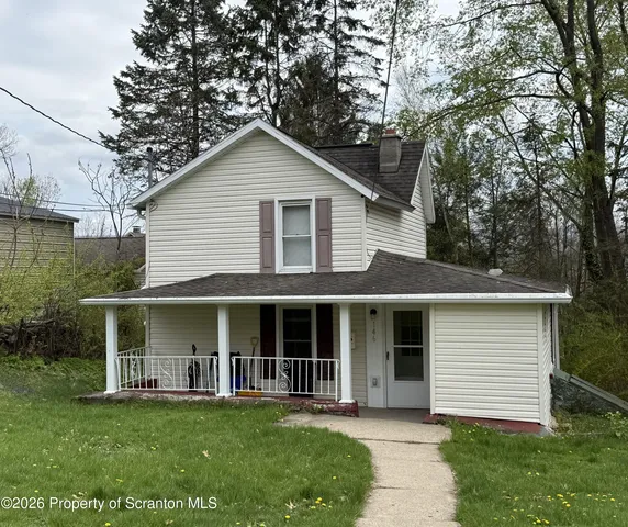 146 6th St, Blakely, PA 18447