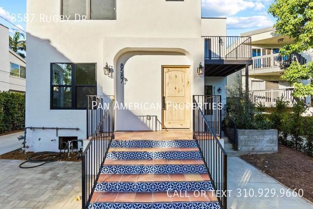 8587 Rugby Dr, West Hollywood, CA 90069