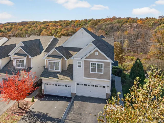 119 Meadow View Drive, Middletown, NY 10940