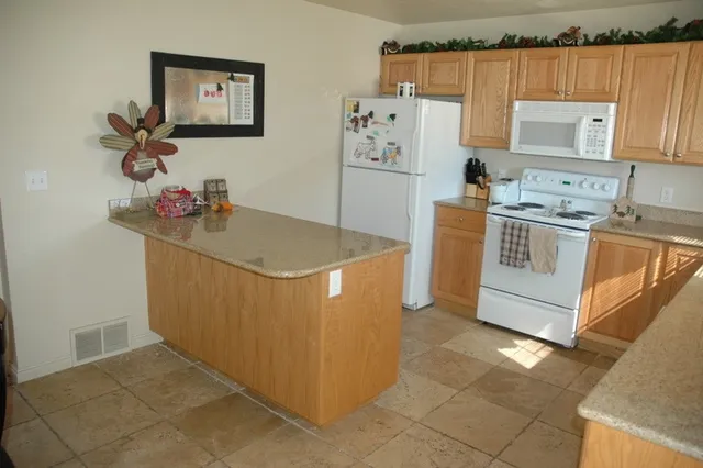1762 N  460 W #103, Logan, UT 84341