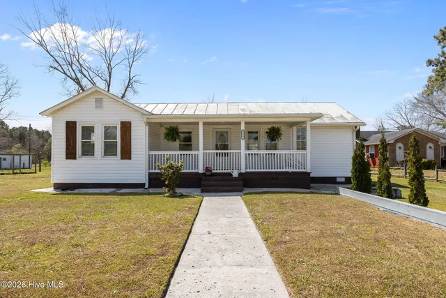 5217 Highway 101, Newport, NC 28570