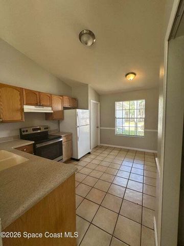 1100 Ipswich St NW, Palm Bay, FL 32907