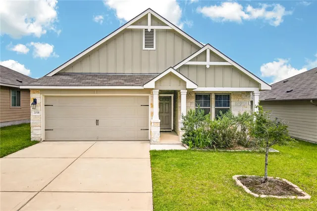 2038 Chief St, Bryan, TX 77807