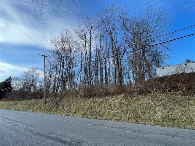 95 McConnell Rd, Cecil, PA 15321