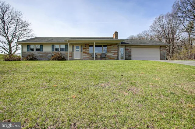 1000 Sawmill Rd, Warfordsburg, PA 17267
