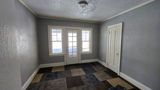 333 Rosewood Ter #1, Rochester, NY 14609