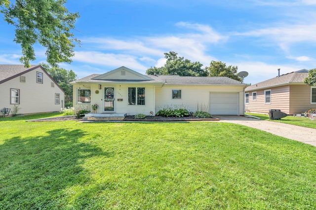 Estherville Iowa Real Estate
