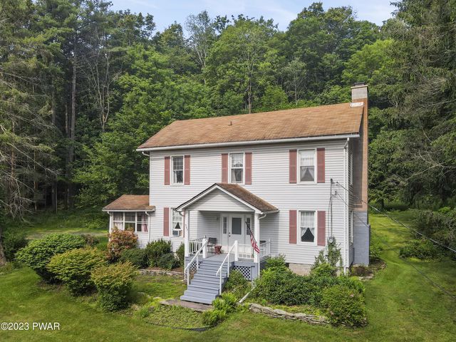 557 S  Sterling Rd, Newfoundland, PA 18445