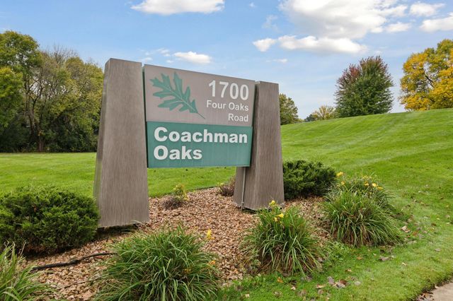 1700 Four Oaks Rd #226B, Eagan, MN 55121