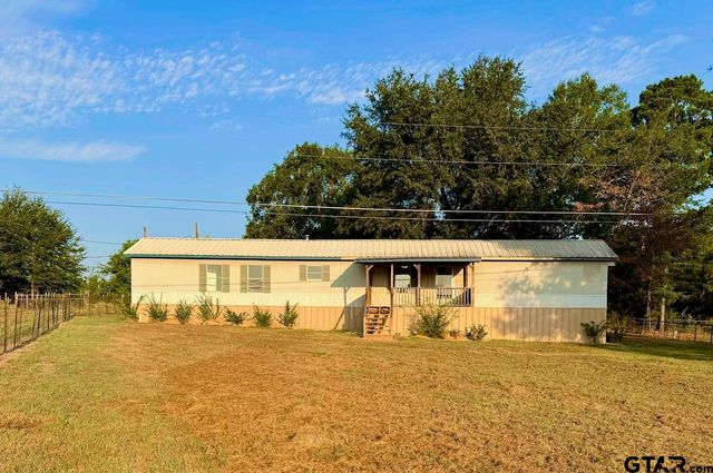 427 Old Latexo Rd, Crockett, TX 75835