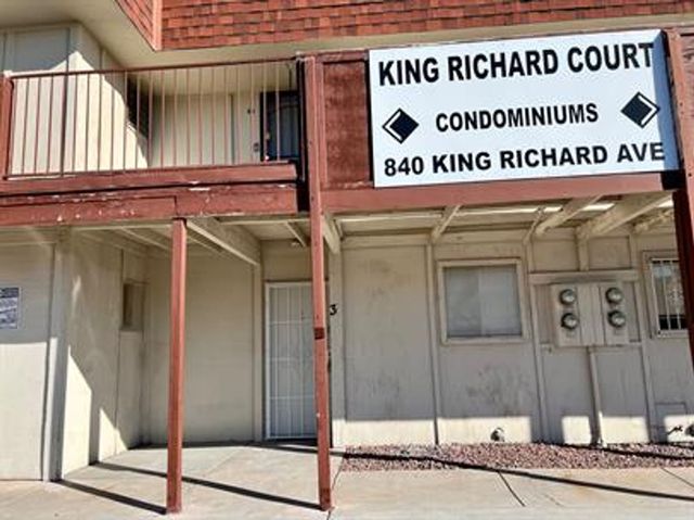 840 King Richard Ave #3, Las Vegas, NV 89119