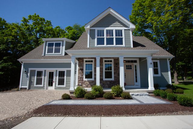 49 Applegate Lane #49, Canton, CT 06019