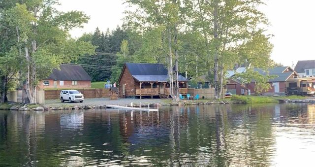 5 Store Road, Rockwood, ME 04478