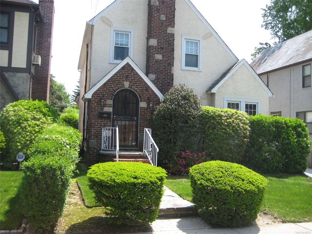 27-27 164th Street, Flushing, NY 11358