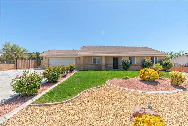 21095 Lone Eagle Rd, Apple Valley, CA 92308