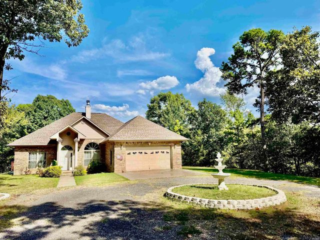 272 Promise Land Dr, Hot Springs, AR 71901