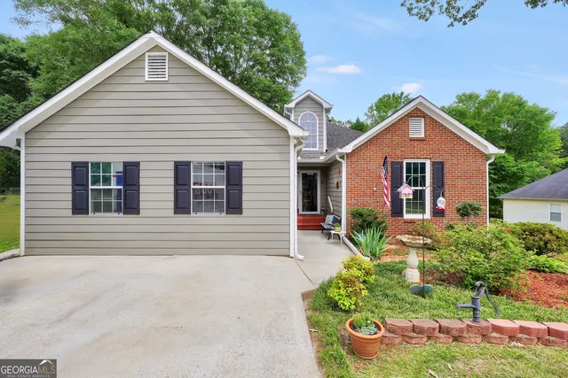 164 Lakepointe Ct, Stockbridge, GA 30281