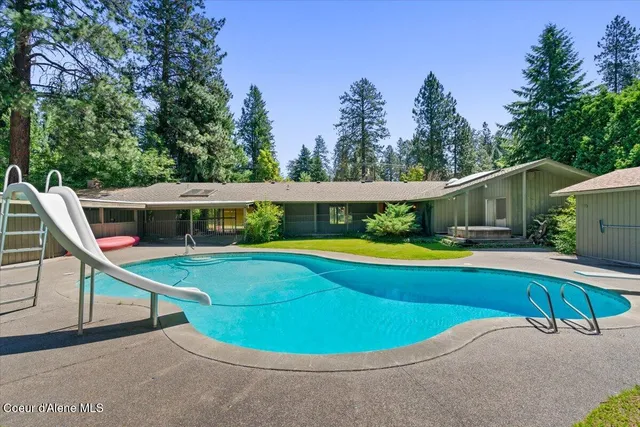 9603 N  Strahorn Rd, Hayden Lake, ID 83835