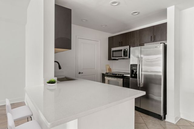 1000 Northside Dr NW #1-1353, Atlanta, GA 30318
