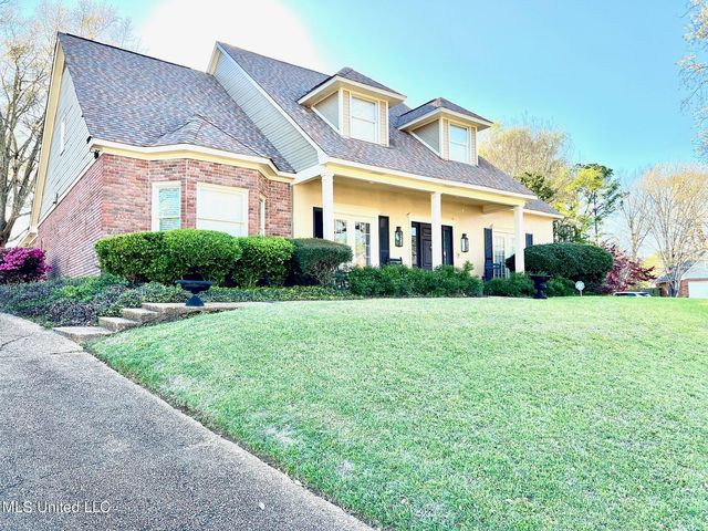 6231 Waterford Dr, Jackson, MS 39211
