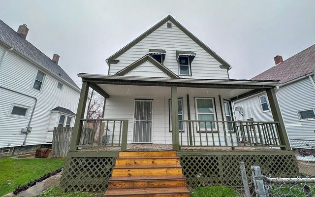 4016 Poe Ave, Cleveland, OH 44109