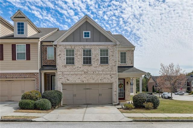 3282 Clear View Dr, Snellville, GA 30078