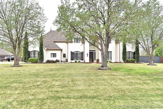 13208 S  118th East Ave, Broken Arrow, OK 74011