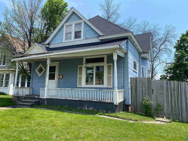 1528 E  4th St, Duluth, MN 55812