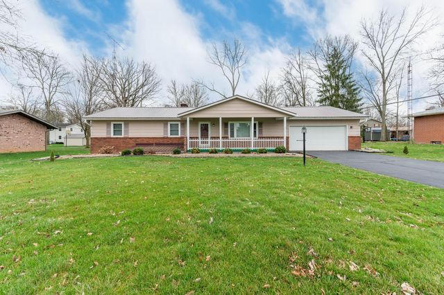 823 Scenic Dr, Marion, OH 43302