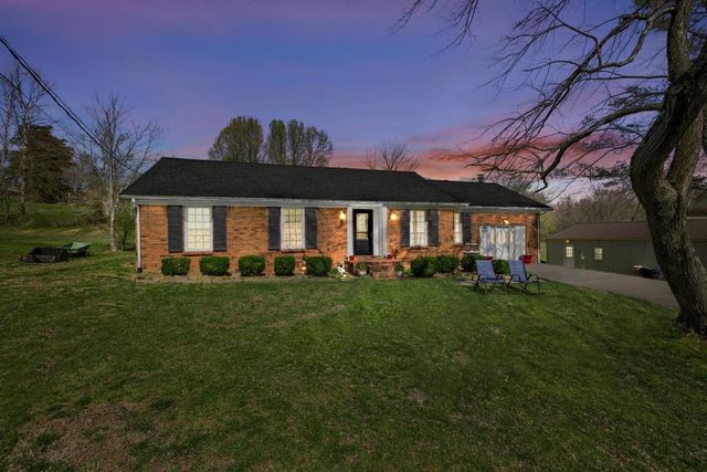 115 Green Valley Dr, Central city, KY 42330